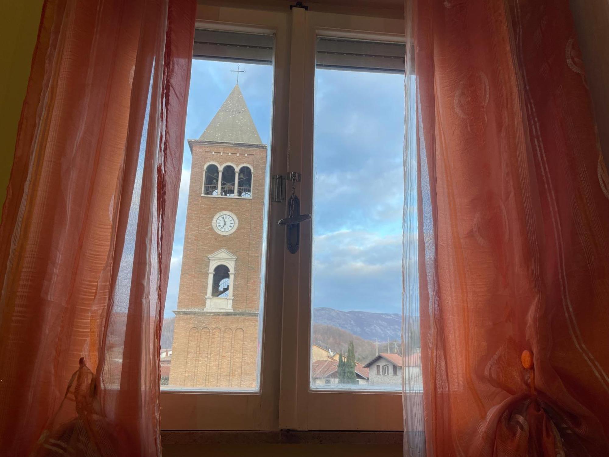Al Campanile Centro Storico Ampio Luminoso E Panoramico Appartamento Trilocale カルソーリ エクステリア 写真